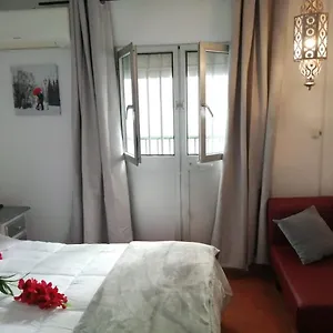 H Juan 2*, Marbella España