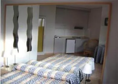 Apartments Europa Barcelona 2*,